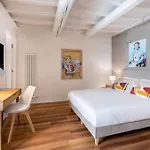 Flo Florence Loft